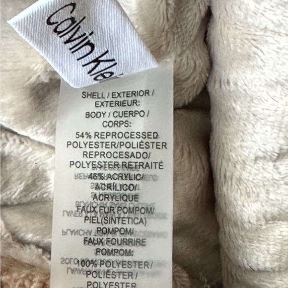 Calvin Klein Hat Tan Knit Beanie W/ Faux Fur Pom Pom Soft Lining - Picture 5 of 6